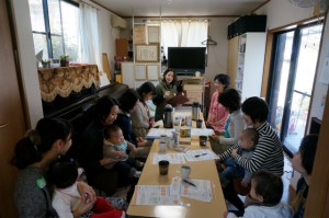 「ほんとうは楽しい仕事&子育て両立サロン」育休復帰目前ママのためのワークショップ交流会の様子